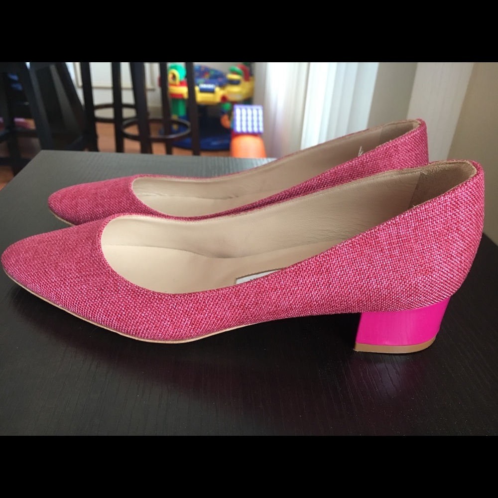 Manolo Blanhnik pump size 37